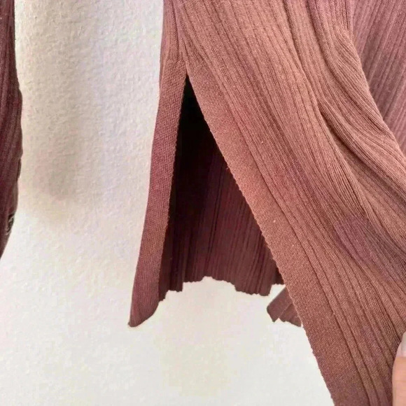 Womens Scoop Knit Button Front Shirt with Collar Brown Small Fall - Picture 4 of 6